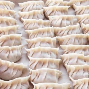 ශීත කළ ආහාර සඳහා ස්වයංක්‍රීය ඇසුරුම් යන්ත්‍රය